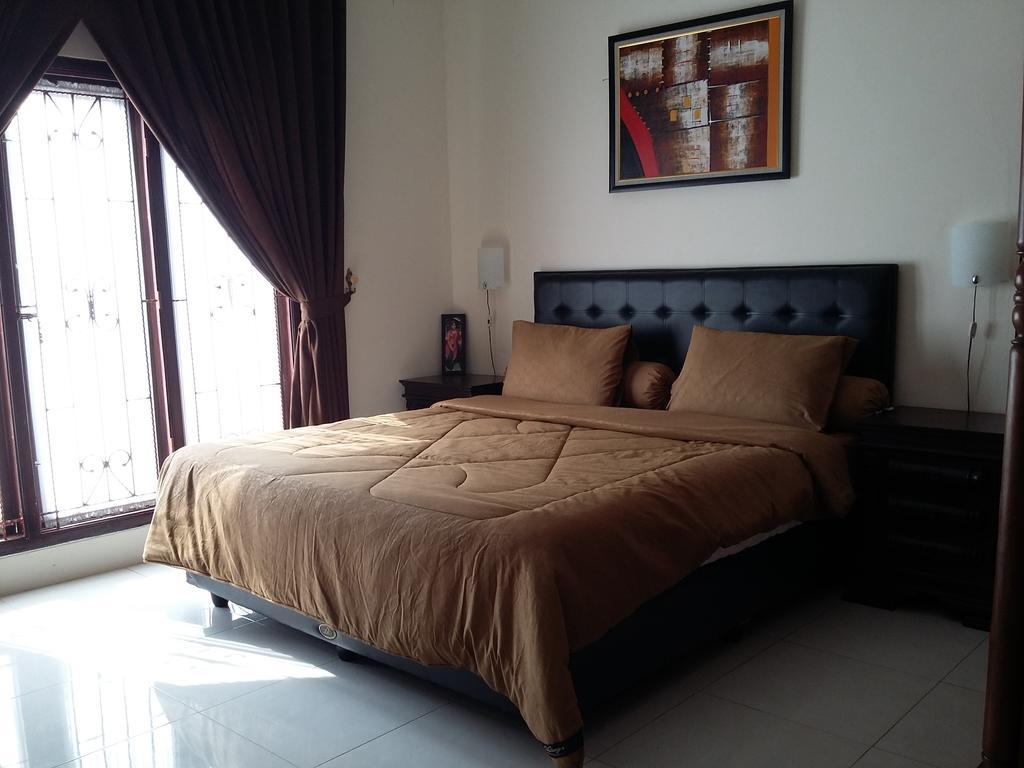 Villadevi Pangandaran Rum bild